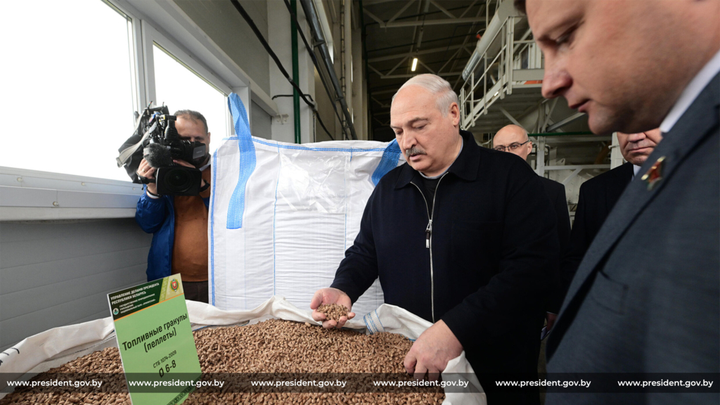 Trump vrea să achiziționeze potasiu din Belarus, dar Lukașenko susține că nu mai are volume disponibile
