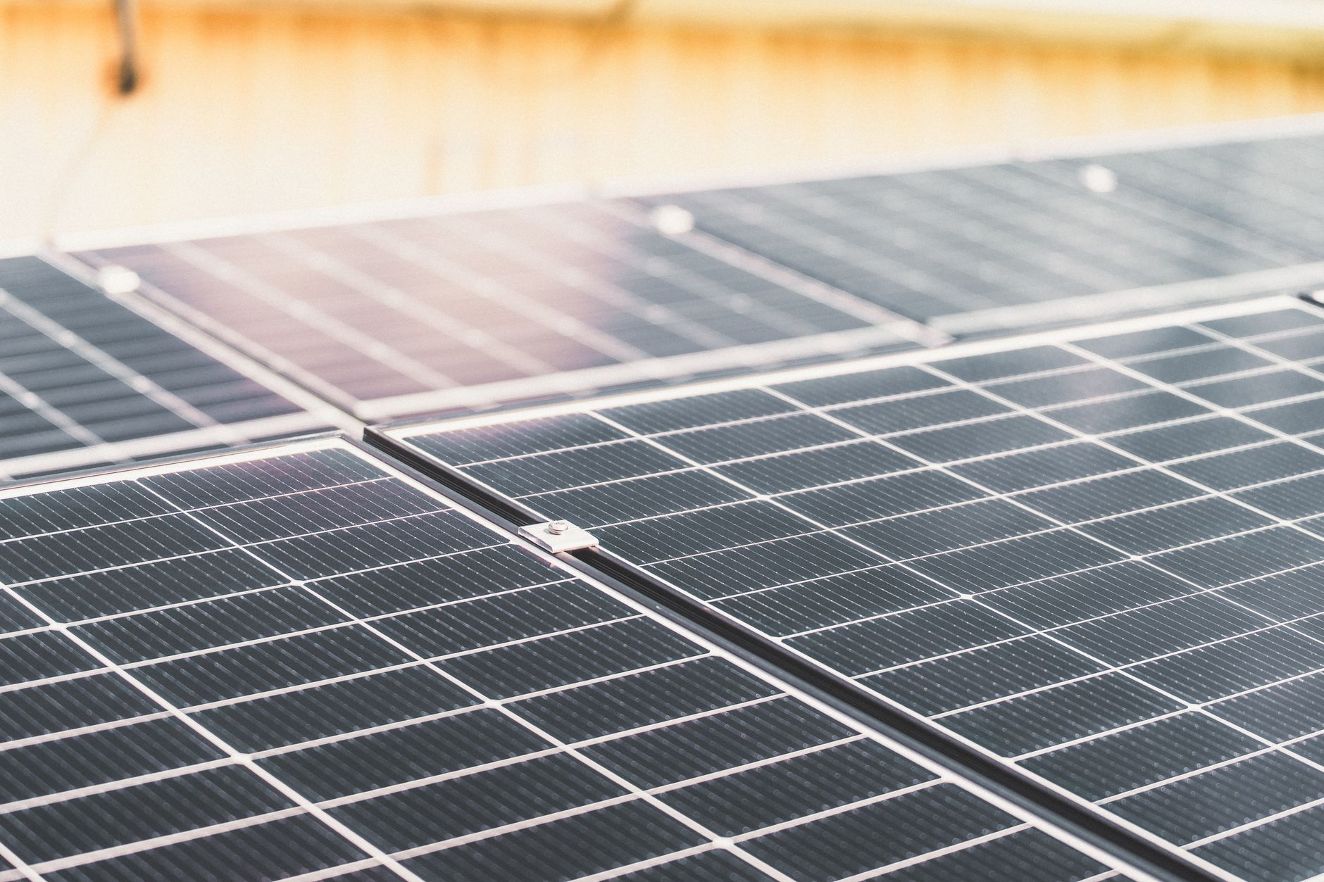 Programul SME-Eco-Tech: Granturi nerambursabile pentru digitalizarea și transformarea verde a IMM-urilor