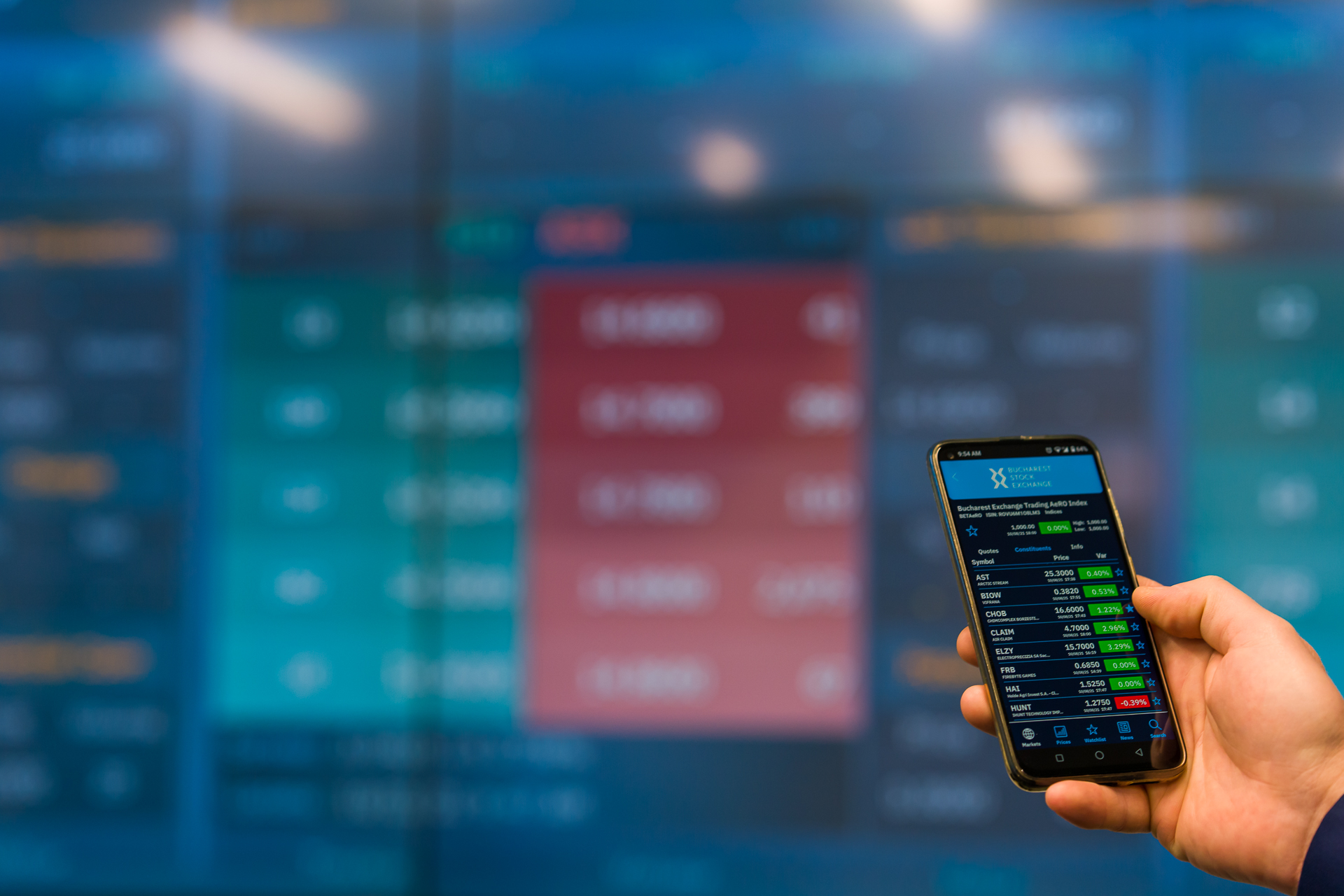 Volatilitate pe BVB: Indicele BET a închis marți cu un avans de 0,7%, după o scădere de 1%