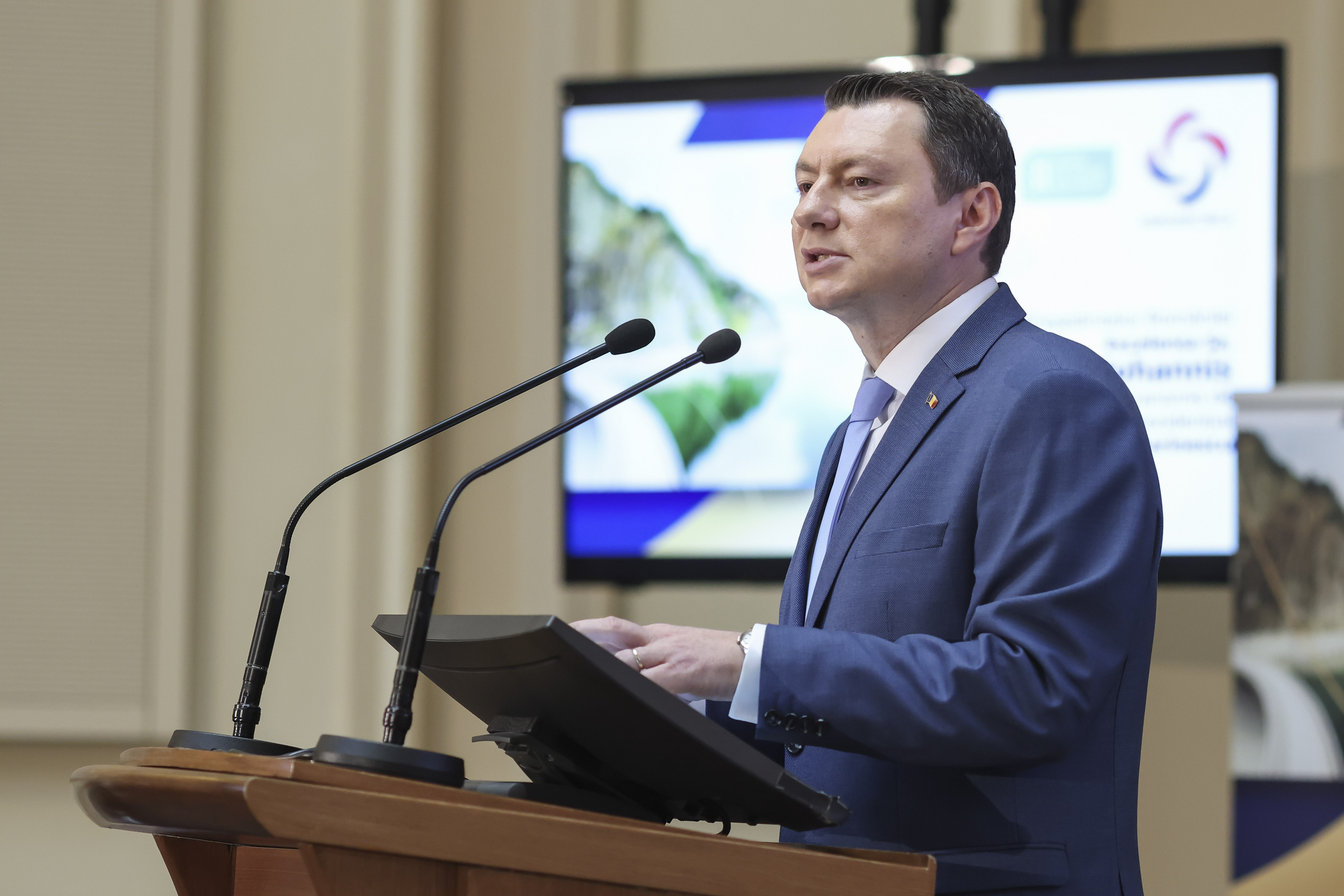 Cosmin Marinescu (BNR): Perspectivele economice sunt rezervate, existând riscul de stagflație