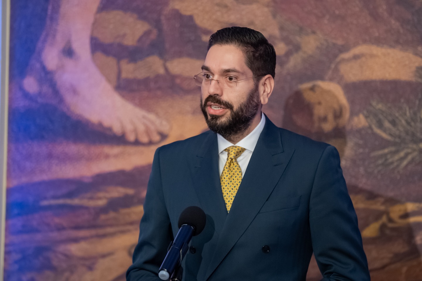 Flavius Valentin Jakubowicz: Deprecierea leului este un proces gradual și controlat, nu o prăbușire