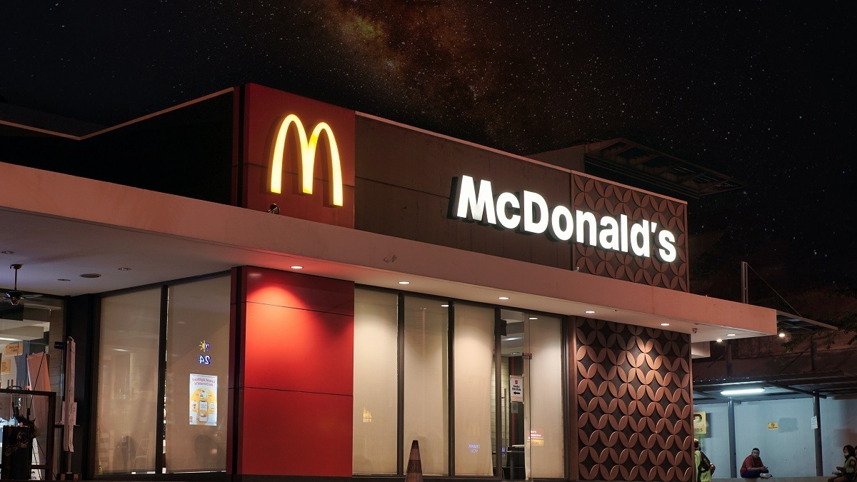 McDonald’s investește 8,5 miliarde de dolari în modernizarea globală a restaurantelor și diversificarea meniului
