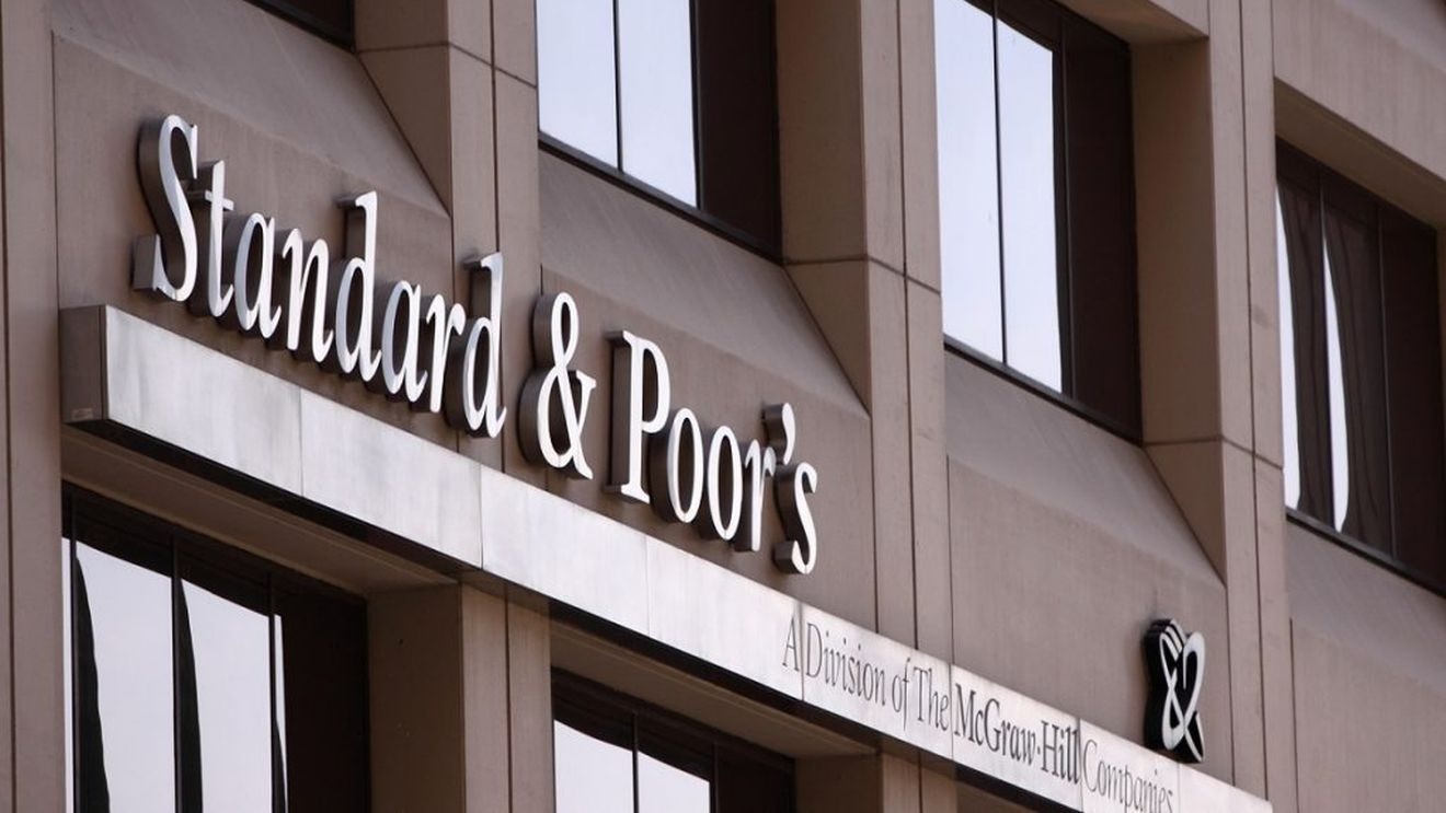 Evaluarea S&P pentru ratingul României: miza menținerii calificativului de investiții
