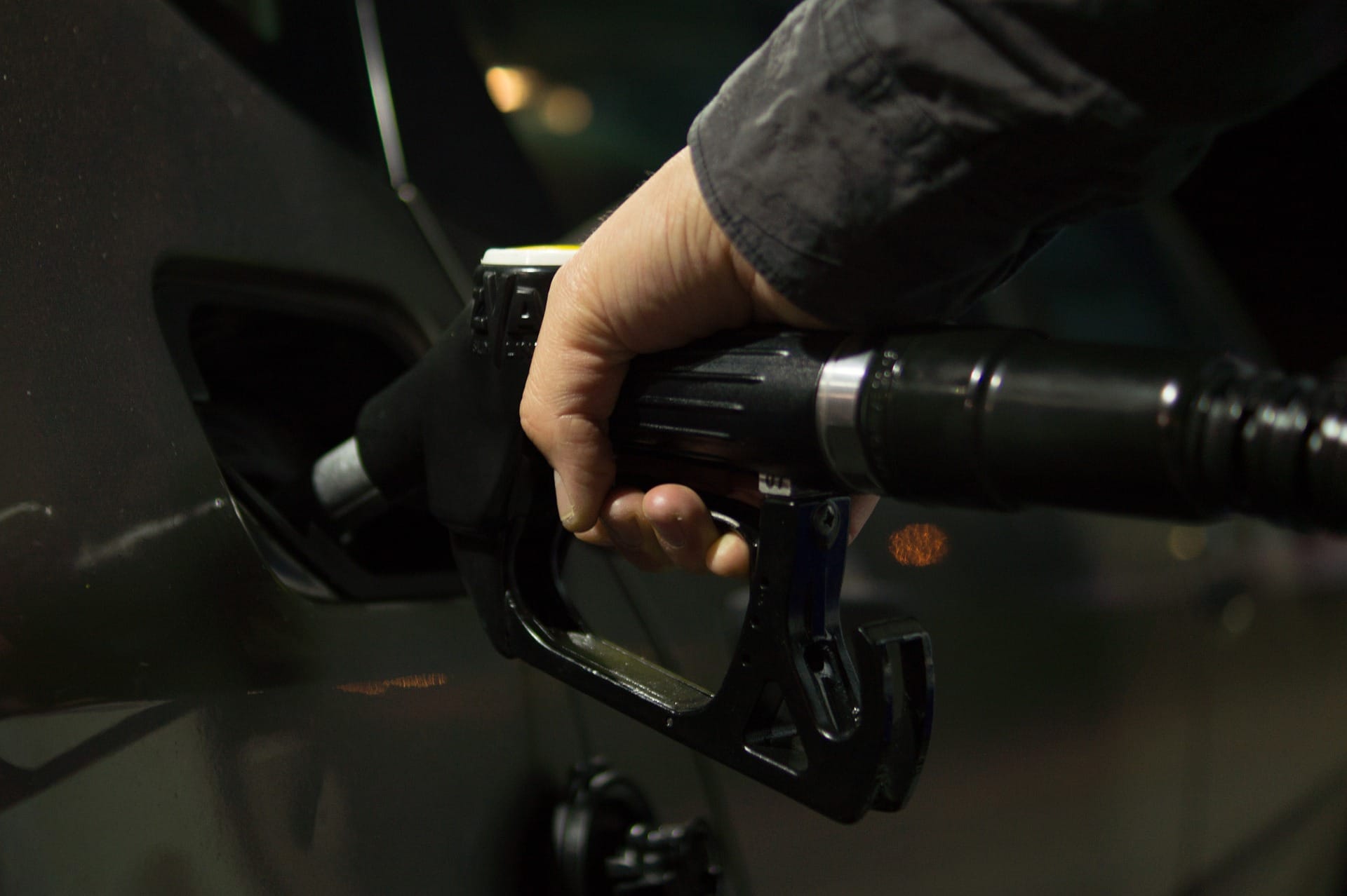 UE monitorizează posibila interzicere a exporturilor de motorină de către administrația Trump