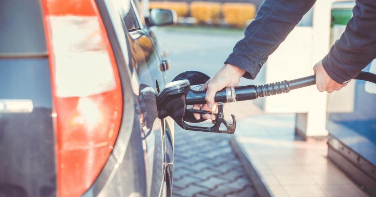 Prețul mediu al motorinei în Uniunea Europeană a atins un nivel record de 2,23 euro pe litru
