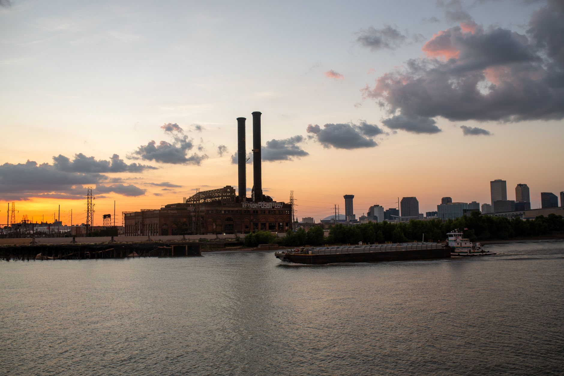 Un miliard de euro pentru decarbonizarea industriei: Comisia Europeană anunță noua licitație de fonduri
