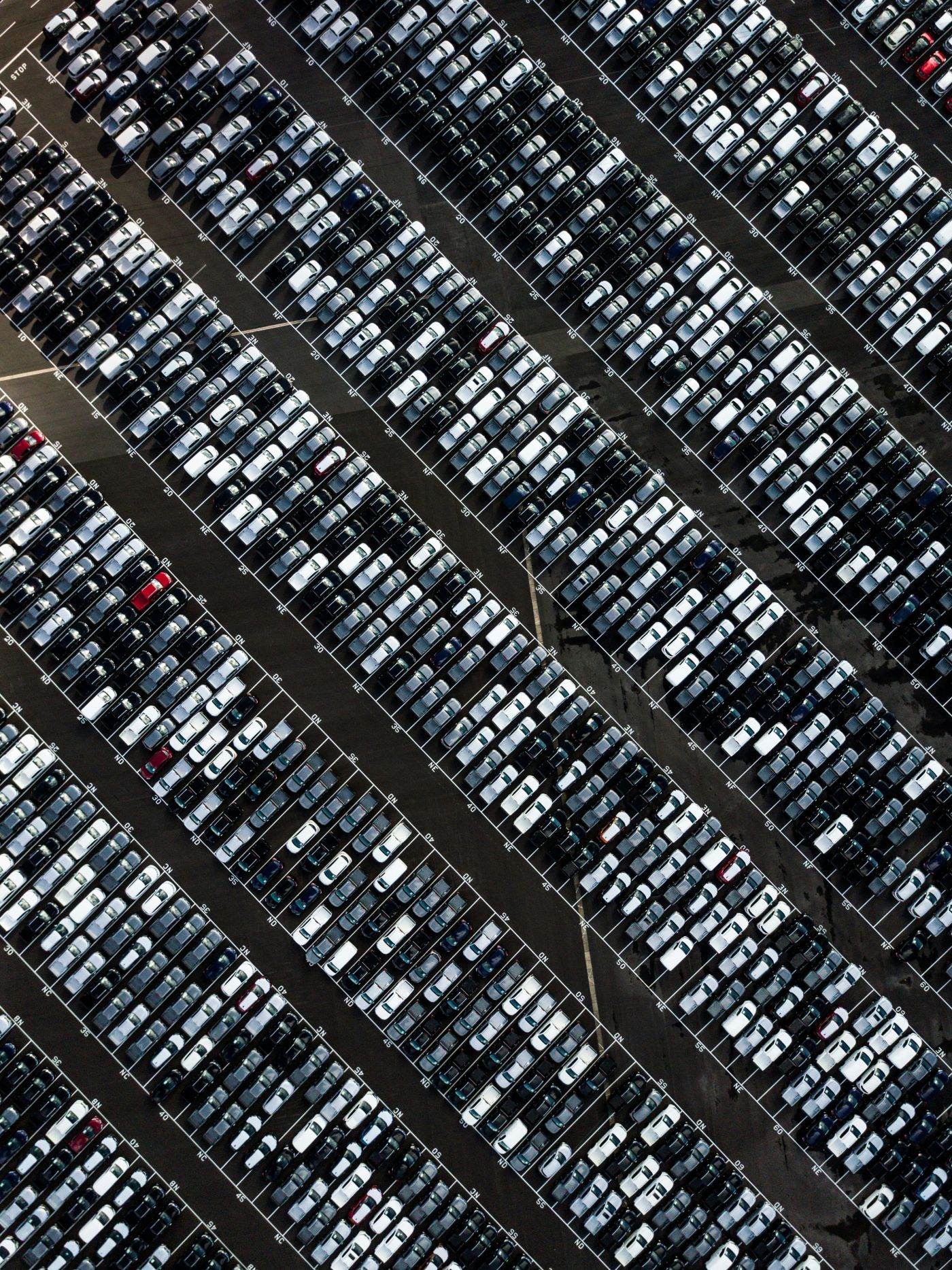 UE solicită Marii Britanii creșterea tarifelor pentru mașinile chinezești pentru a proteja piața comună