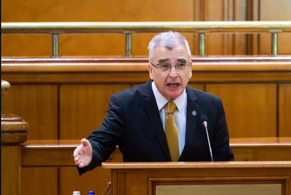 România ocupă locul trei la nivel mondial la ponderea dobânzilor în cheltuielile publice, avertizează Petrișor Peiu