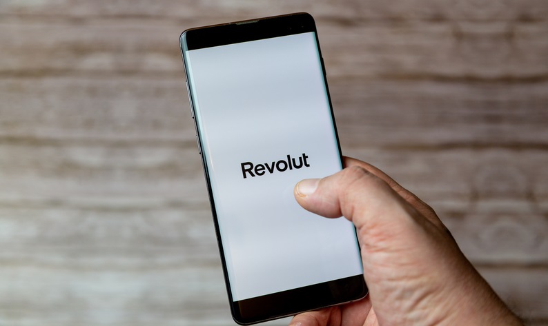 Revolut lansează un nou serviciu de asigurare pentru protecția creditului în România