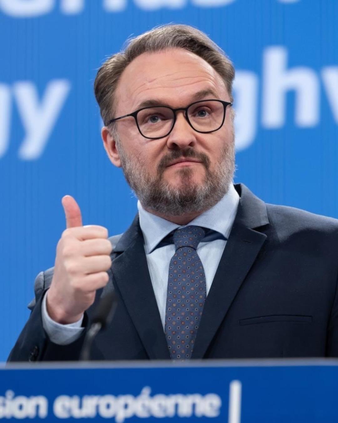 Uniunea Europeană avertizează asupra crizei prețurilor la energie și solicită reducerea cererii de gaze