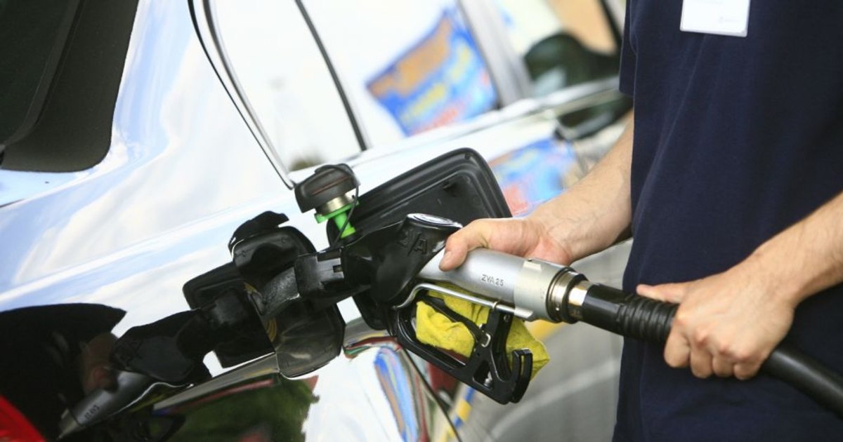 Măsuri europene pentru combaterea prețurilor la carburanți și riscul restricțiilor de export din SUA