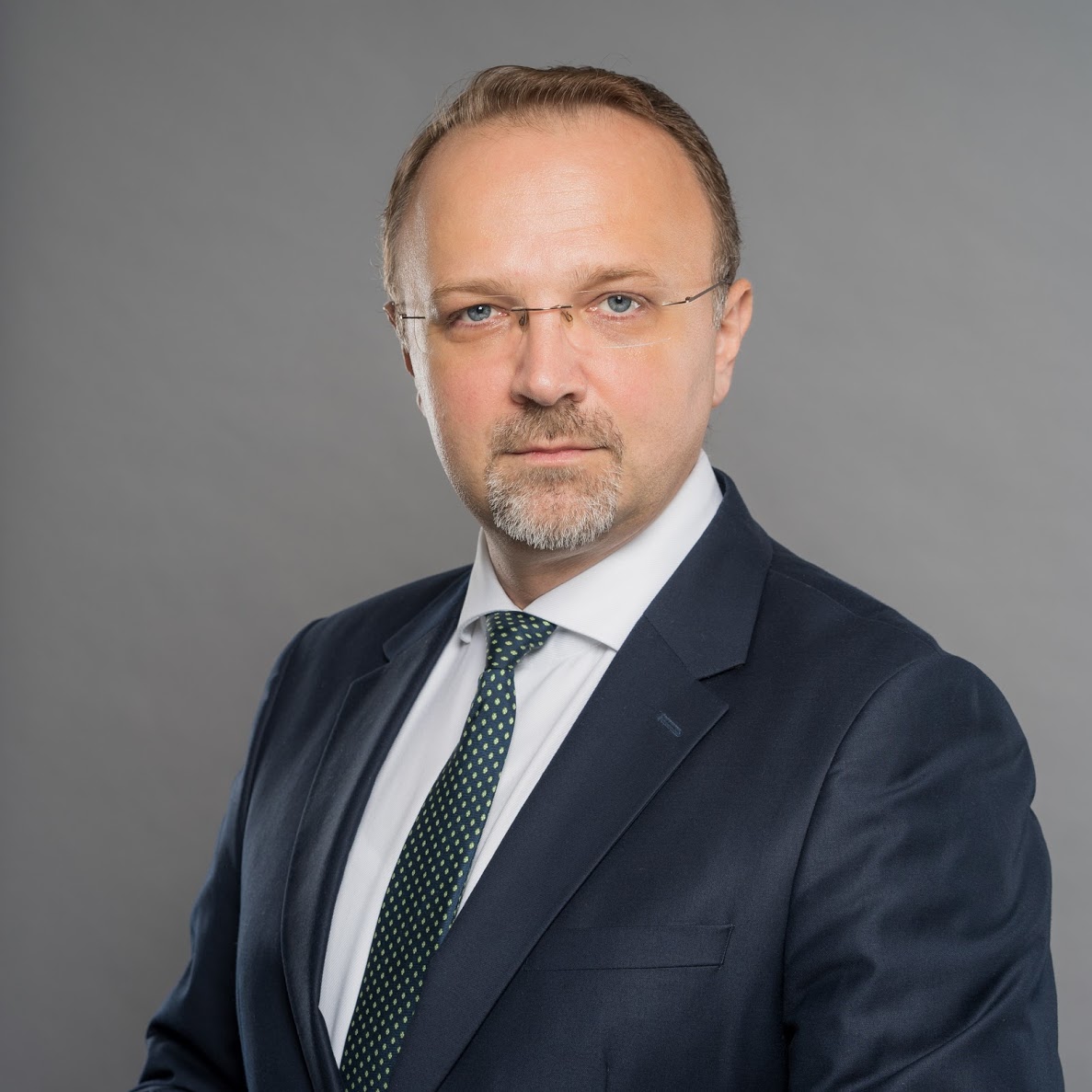 Piața fondurilor de investiții din România: peste 41.000 de noi investitori în august