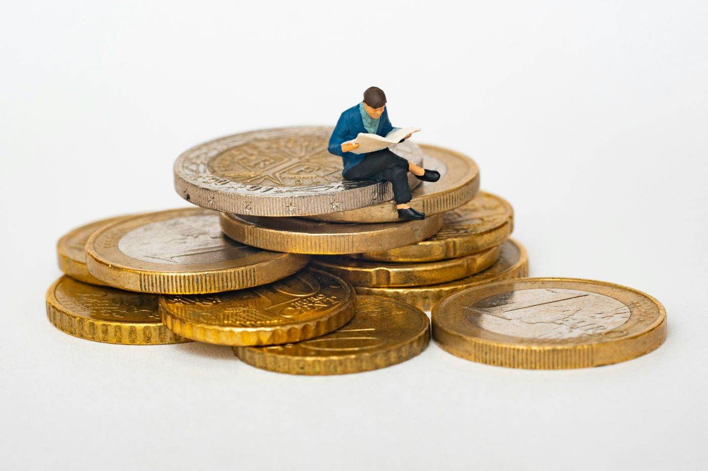 Prognozele managerilor pentru perioada septembrie-noiembrie 2026: stabilitate economică și creșteri de prețuri