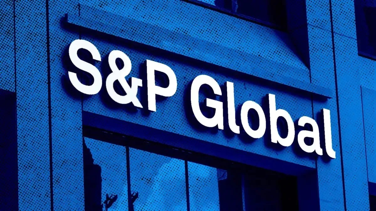 Impactul unei eventuale retrogradări a ratingului României de către S&P asupra creditelor și economiei