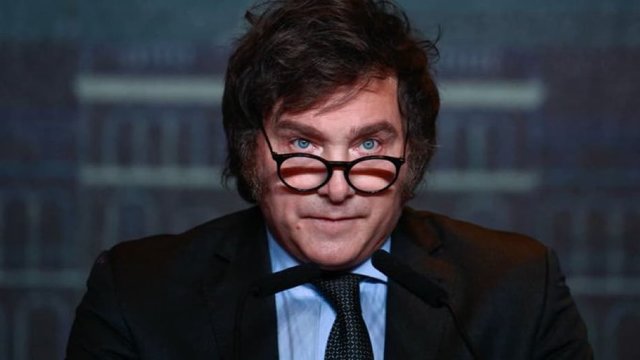 Argentina amenință cu acțiuni legale împotriva Marii Britanii pentru exploatarea petrolului lângă Insulele Falkland