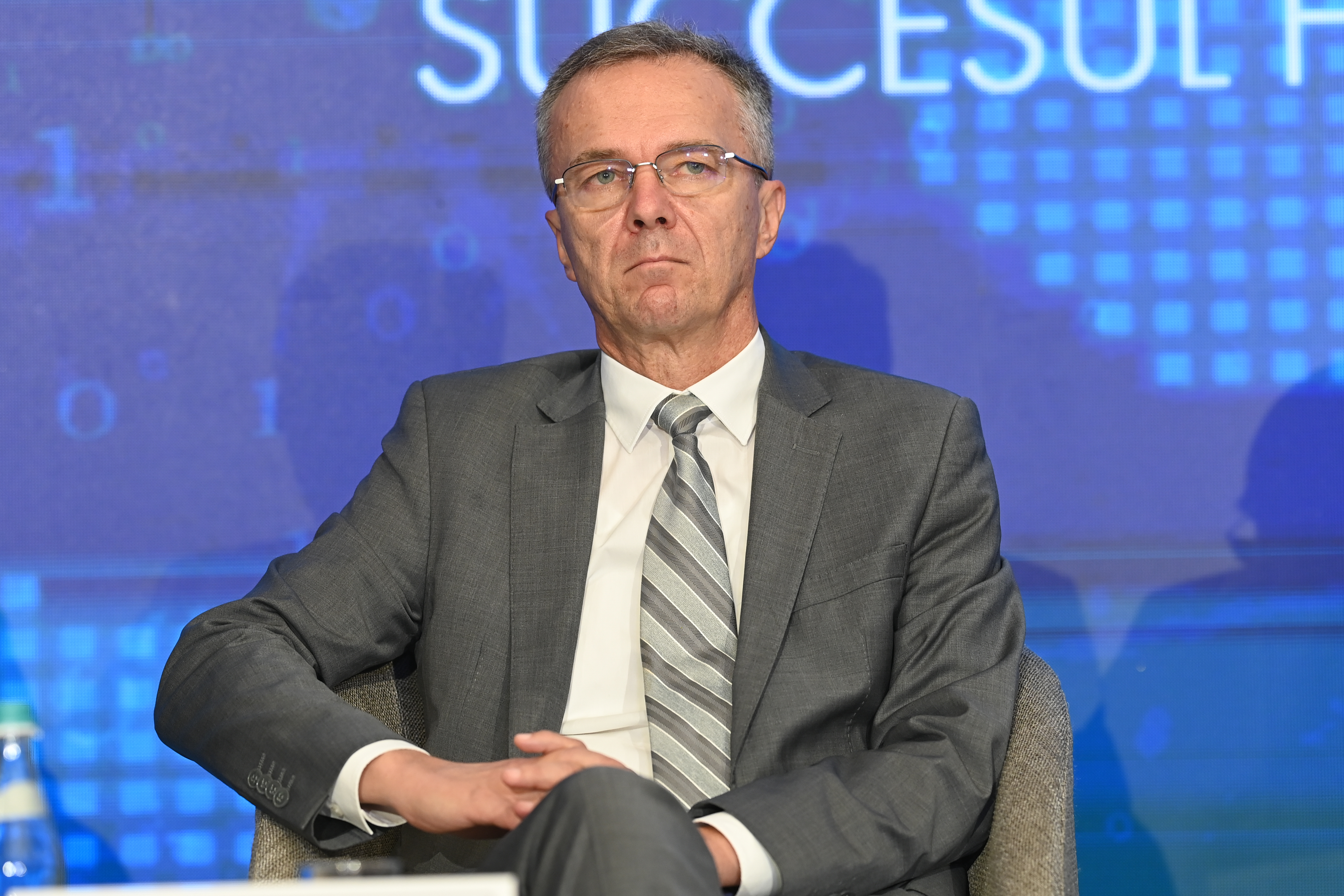 Radu Crăciun: România nu este în situația Greciei, dar riscurile economice persistă