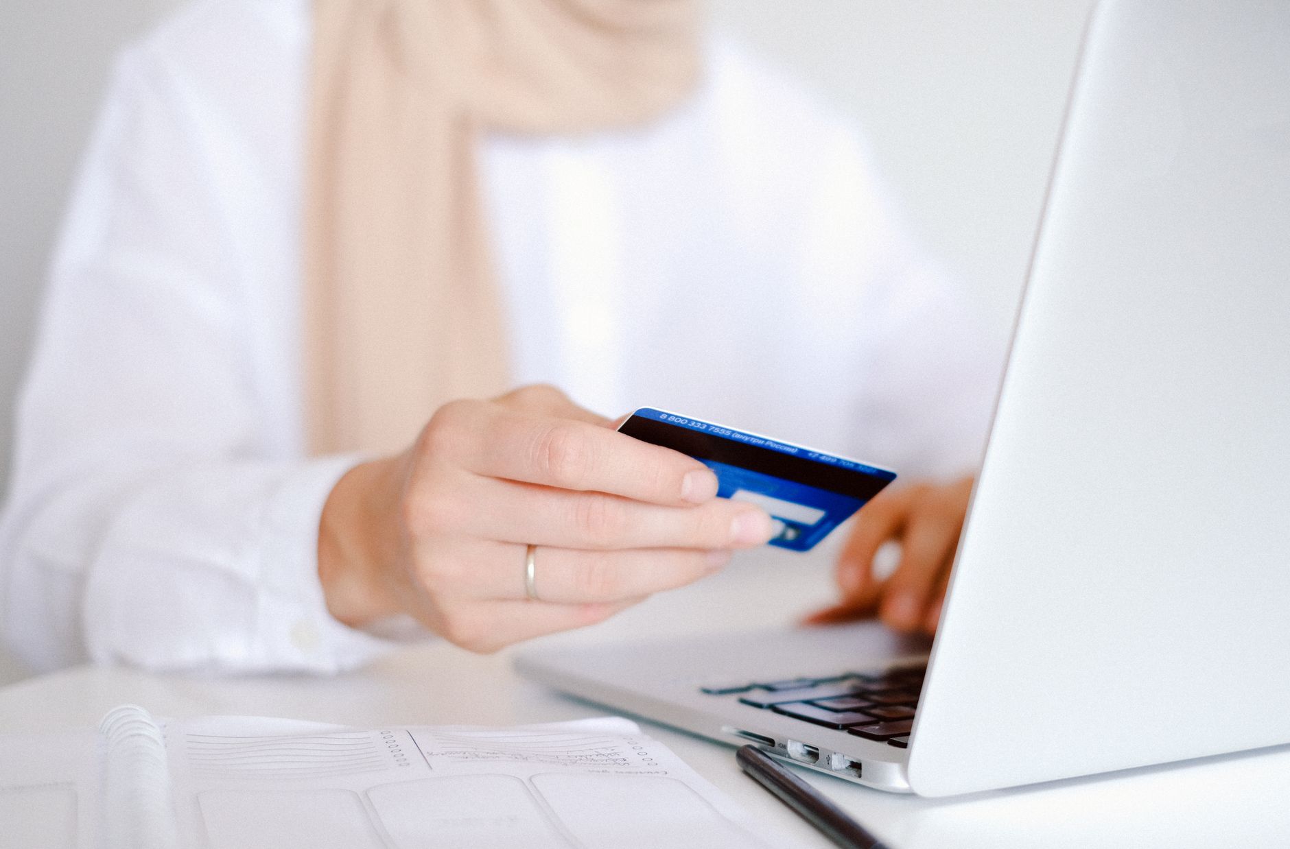 UniCredit Consumer Financing extinde opțiunile de plată pentru clienții platformei evomag