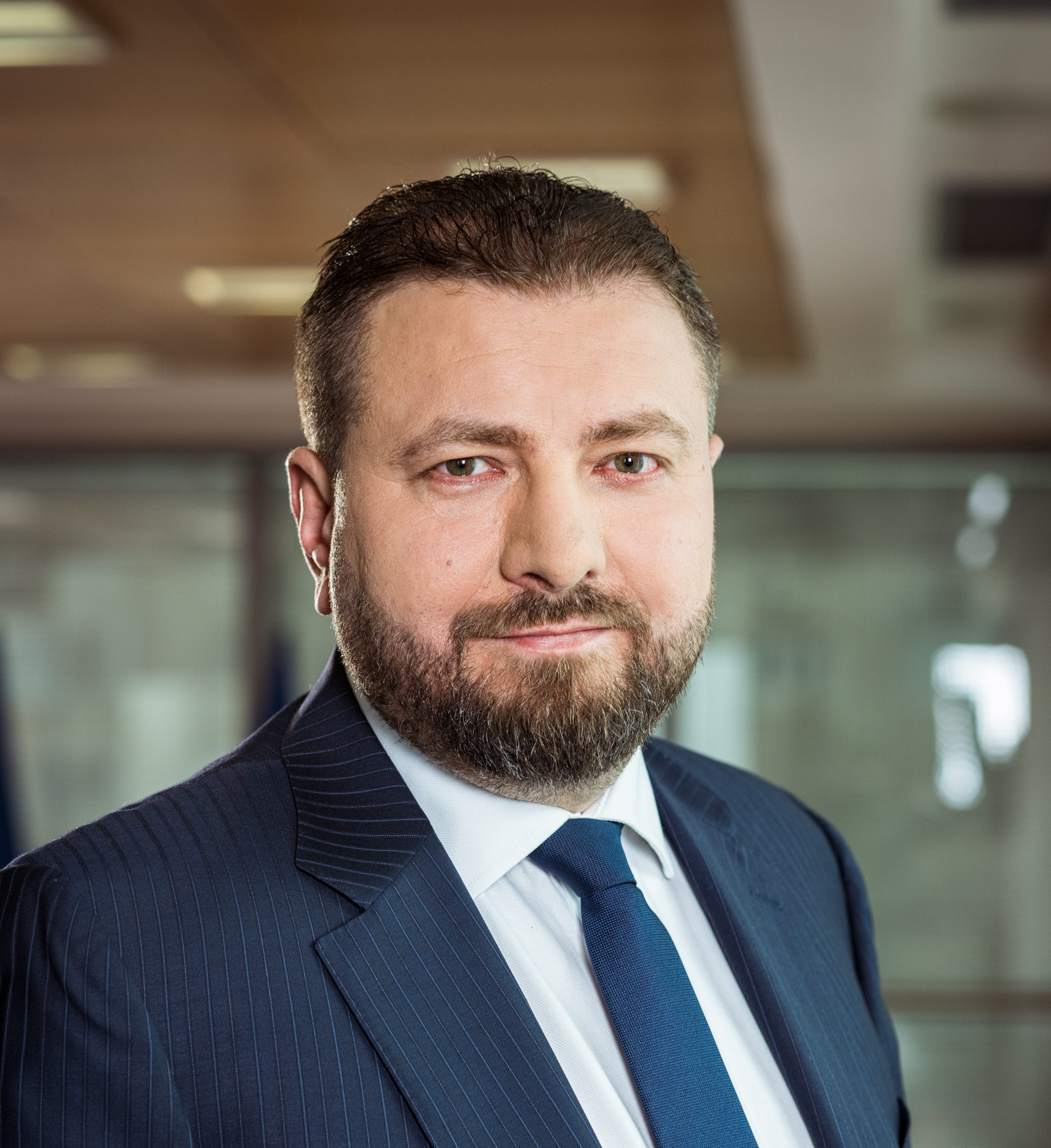 Marian Năstase: Industria europeană de automobile nu mai poate concura cu cea chineză