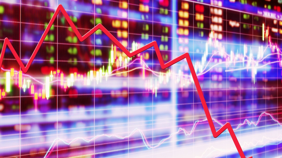 Creșterea dobânzilor la nivel global pune presiune pe economia României