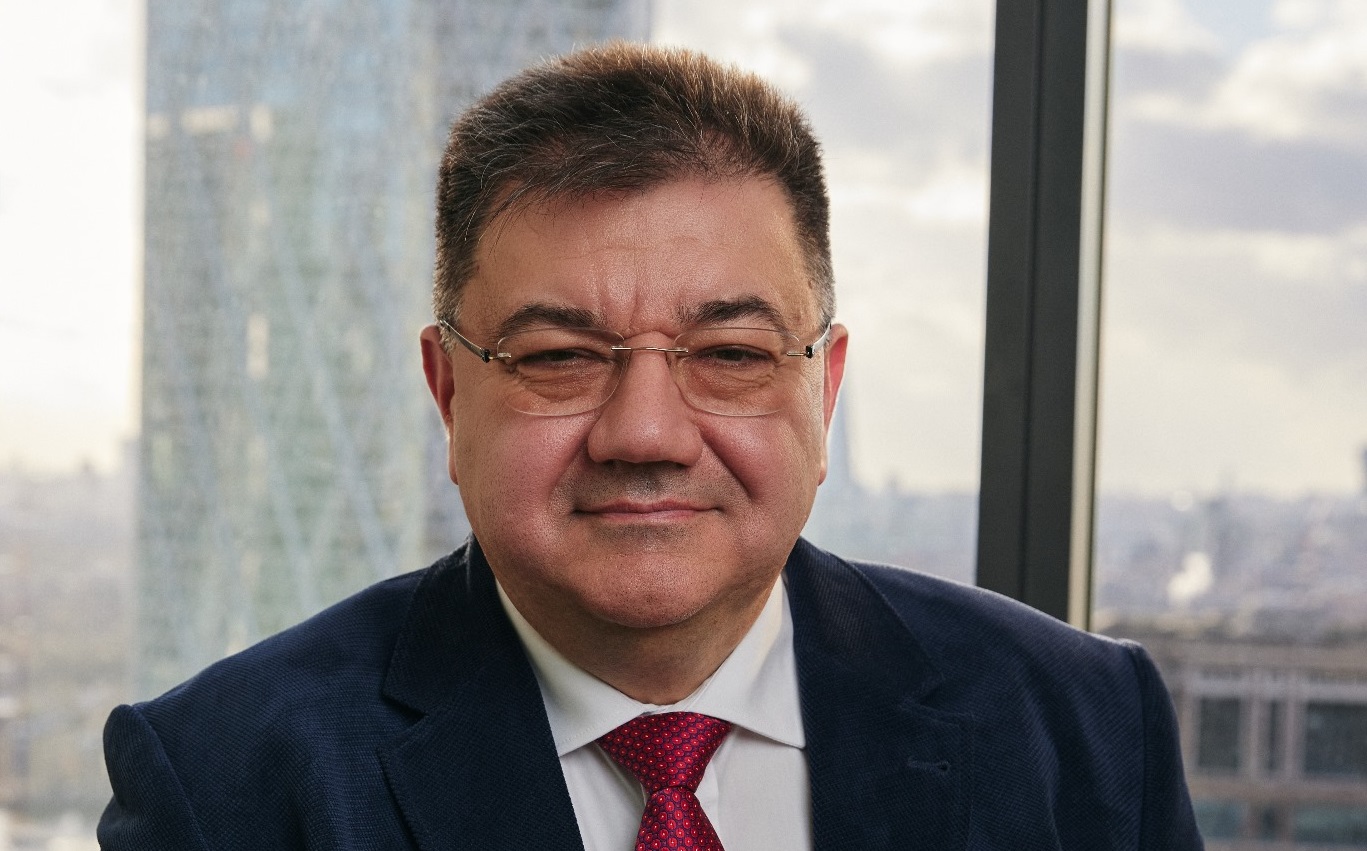 Încrederea investitorilor individuali în economia României scade, în timp ce portofoliile rămân stabile