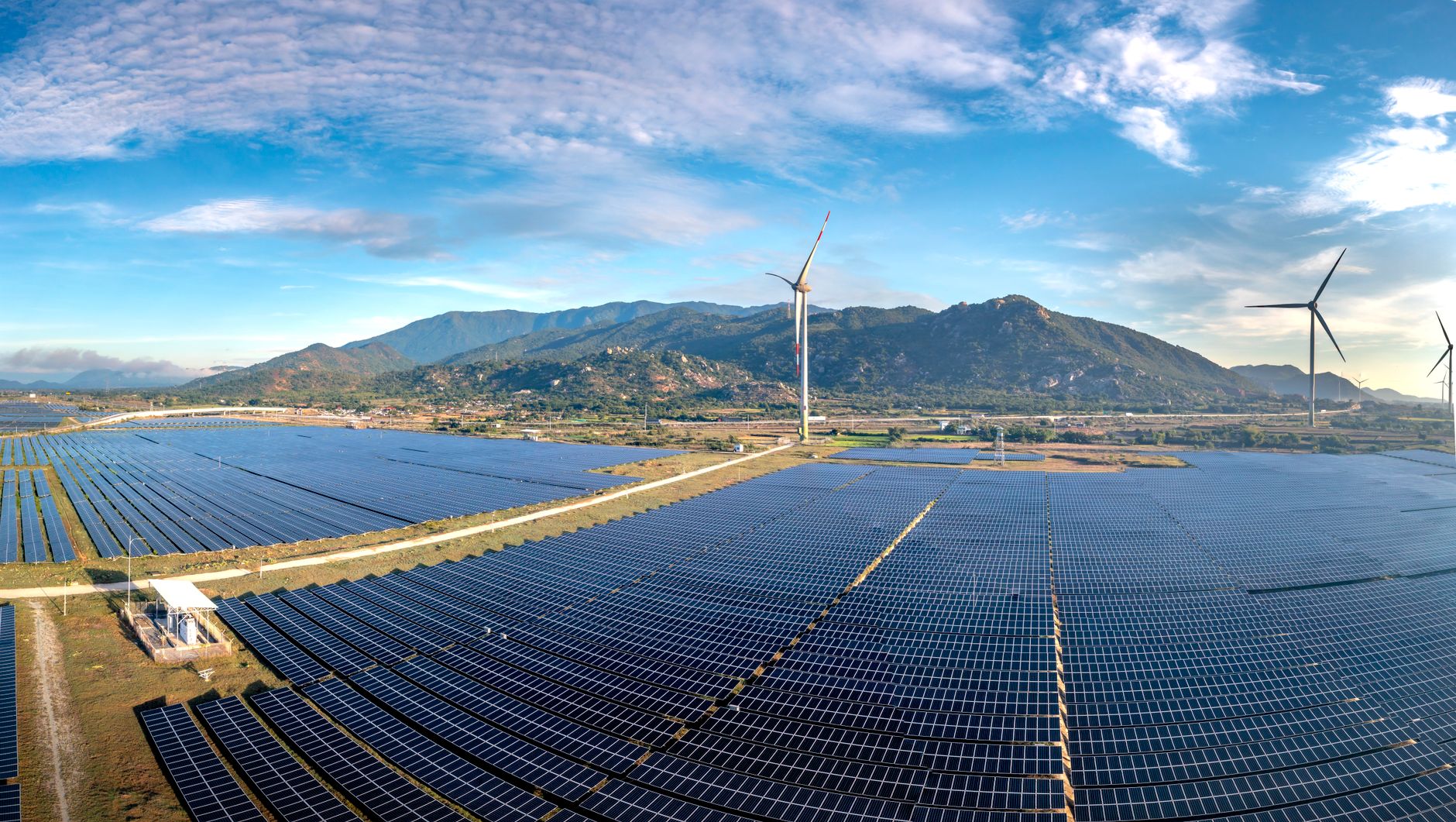 Proiectul Dama Solar din Arad va fi cel mai mare parc fotovoltaic onshore din UE