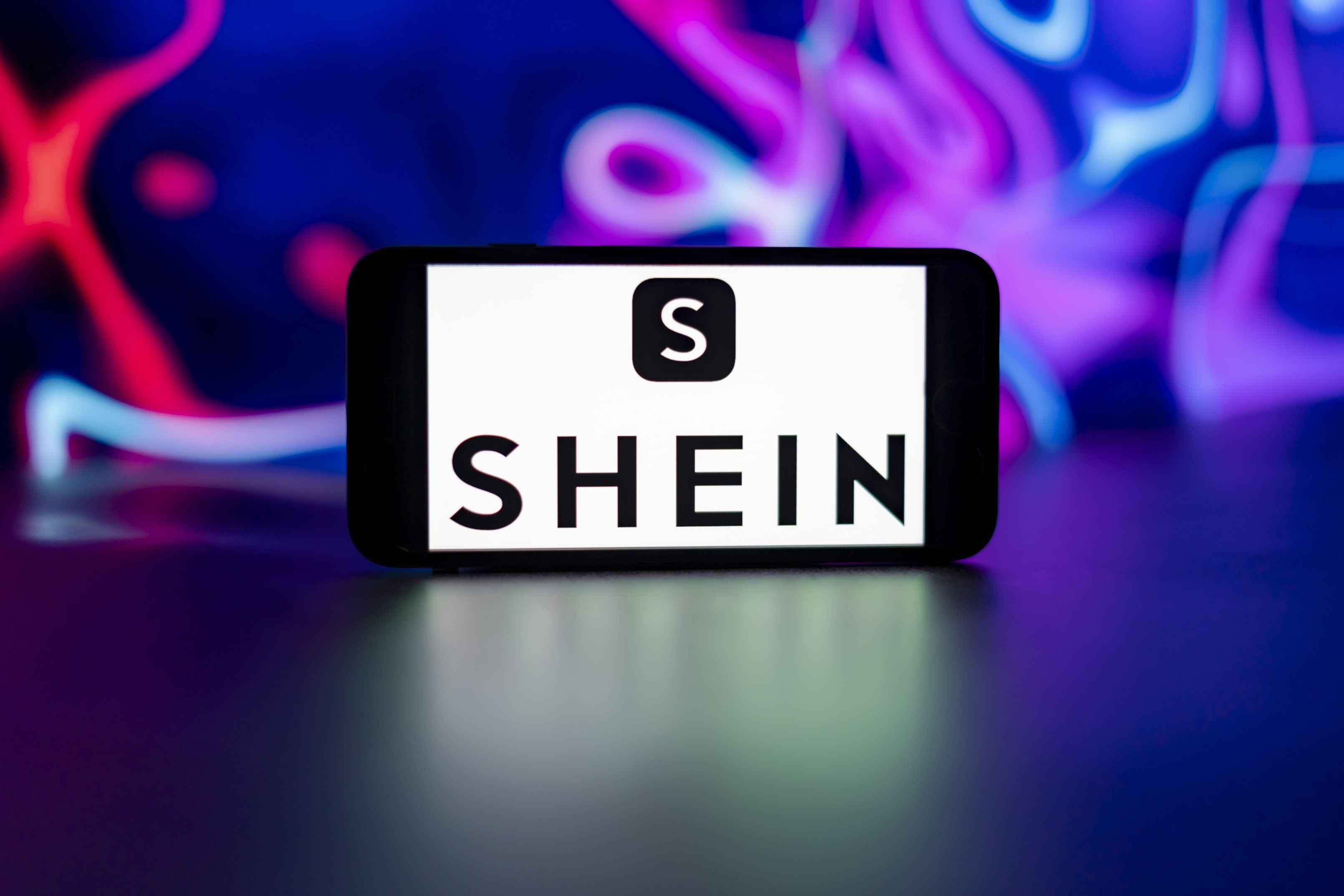 Shein planifică extinderea infrastructurii logistice în Polonia cu un nou depozit de mari dimensiuni