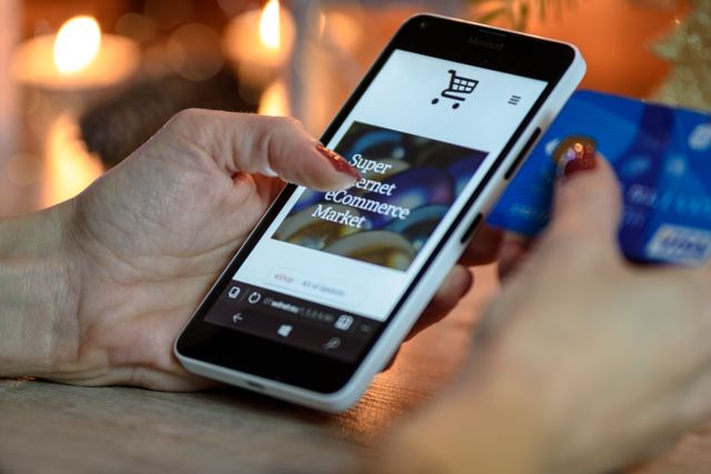Succesul în comerțul online nu depinde de prețul cel mai mic, ci de reducerea fricțiunii