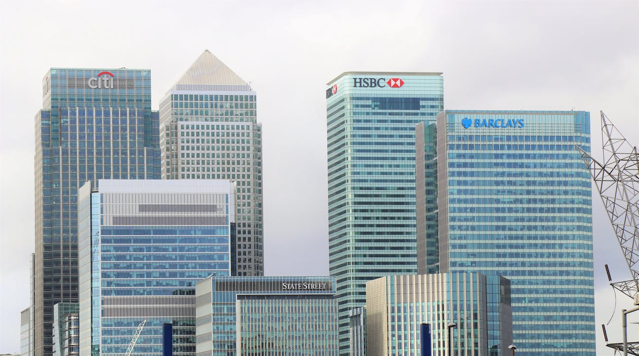 Analiză HSBC: Deprecierea leului era previzibilă, cursul de 5,35 lei/euro este estimat pentru 2027