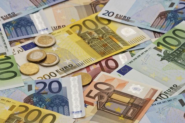 Piața de fuziuni și achiziții din România a crescut la 2,3 miliarde euro în trimestrul al treilea din 2026