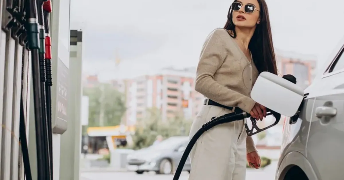 Prețul mediu al motorinei a atins un nivel record în Uniunea Europeană: 2,24 euro pe litru