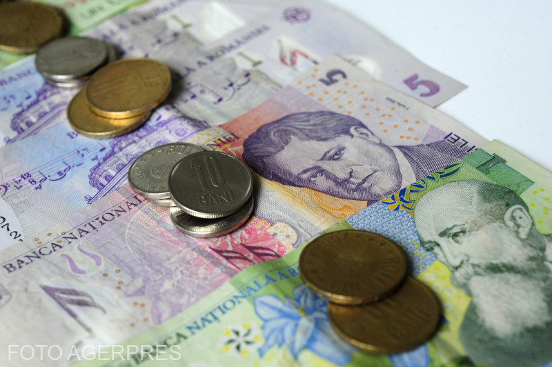 Previziuni privind deprecierea leului: cursul euro poate atinge pragul de 5,5 lei