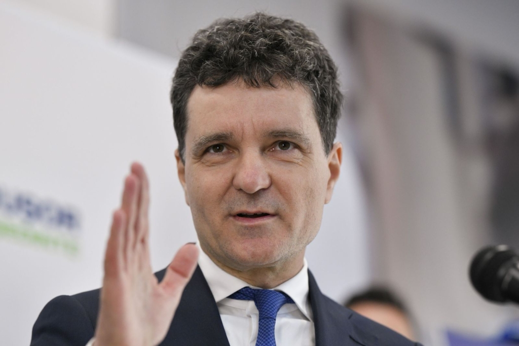 Nicușor Dan și Emma Delaney vor discuta despre acordurile rămase nerezolvate între stat și OMV Petrom