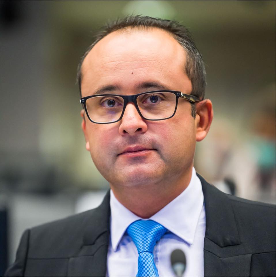 Avertisment privind prețurile la electricitate: Riscul de recorduri în UE cauzat de tensiunile din Orientul Mijlociu