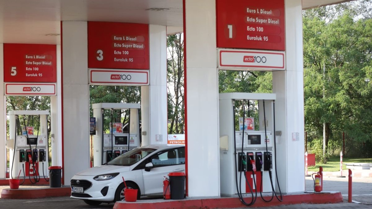 Măsuri de plafonare a prețurilor la combustibili până în martie 2027