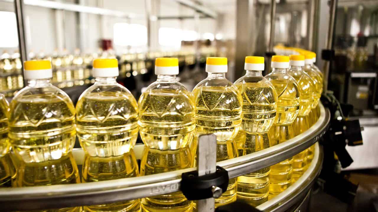 CEC Bank finanțează construcția primei fabrici de ulei dezvoltate de o cooperativă agricolă din România