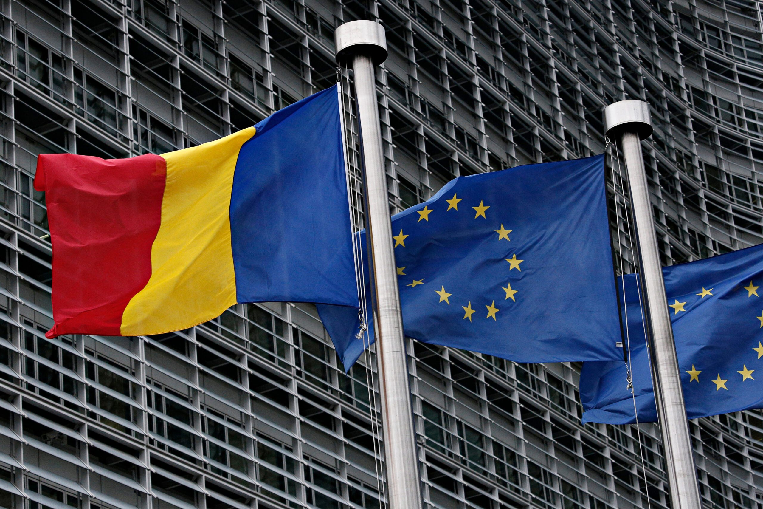 Comisia Europeană propune acces gratuit la standarde tehnice pentru a reduce costurile companiilor