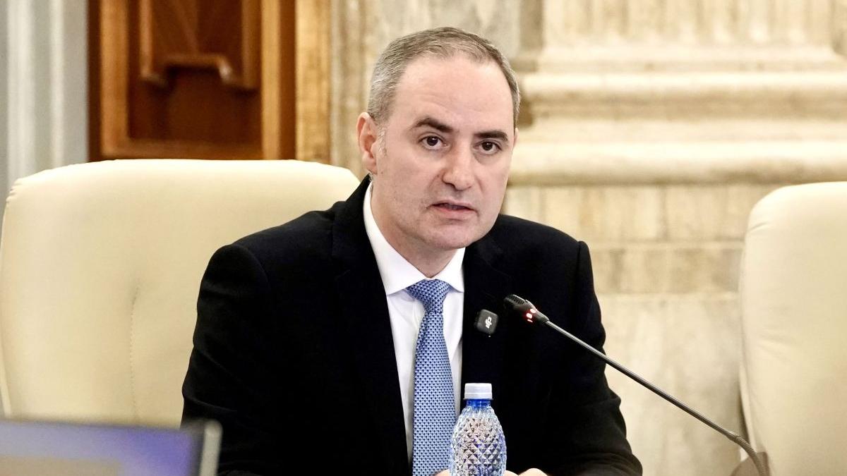 Incertitudinea politică și cheltuielile neprevăzute pot afecta echilibrul bugetar al României