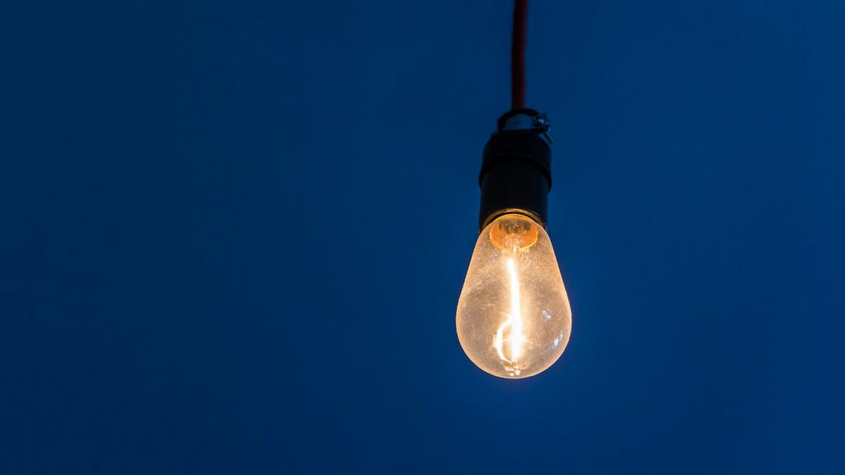 Sistemul energetic din România sub presiune: scăderea producției interne forțează importurile de energie