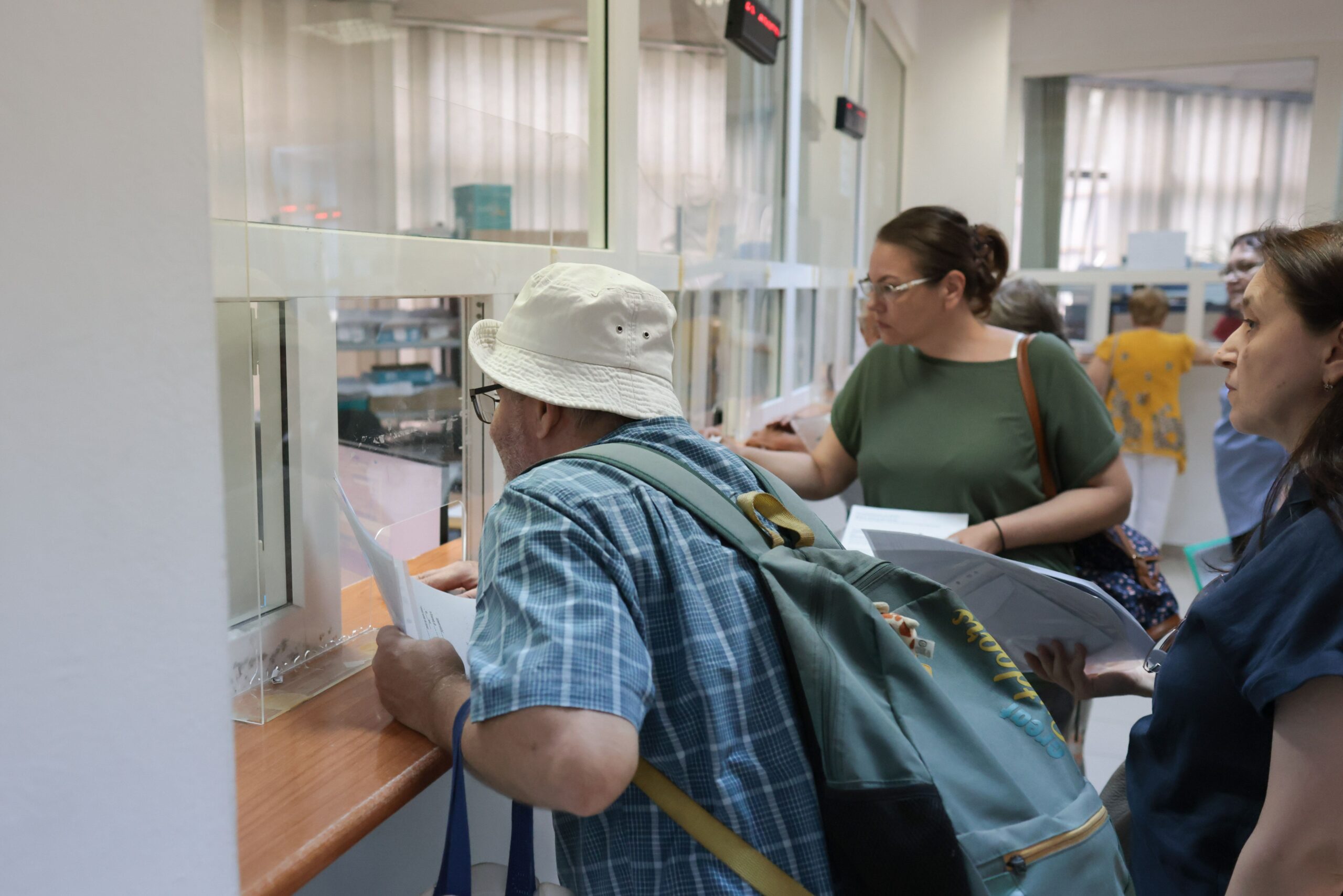 Noul model de economisire pentru pensie: Contribuții voluntare și investiții în acțiuni sau obligațiuni