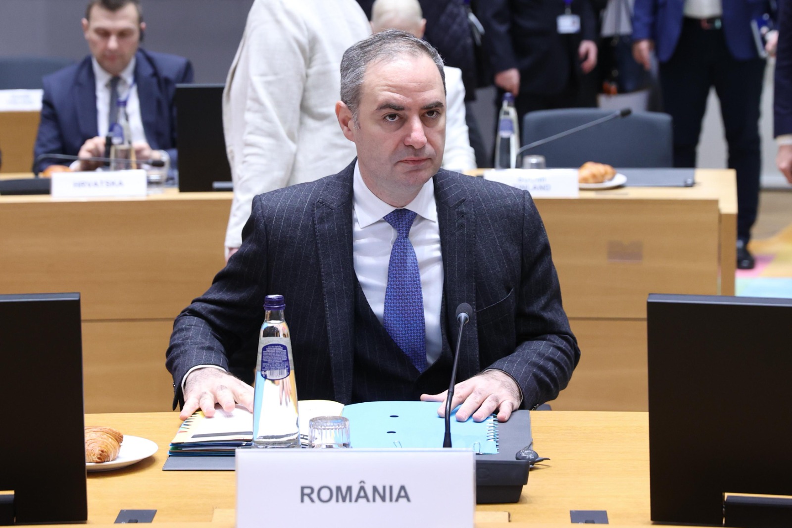 Alexandru Nazare participă la reuniunea ECOFIN de la Luxemburg pentru abordarea provocărilor economice europene