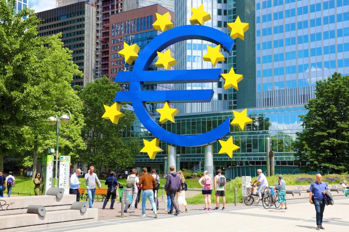 Franța propune olandezul Klaas Knot la conducerea BCE, cu condiția ocupării postului de economist-șef