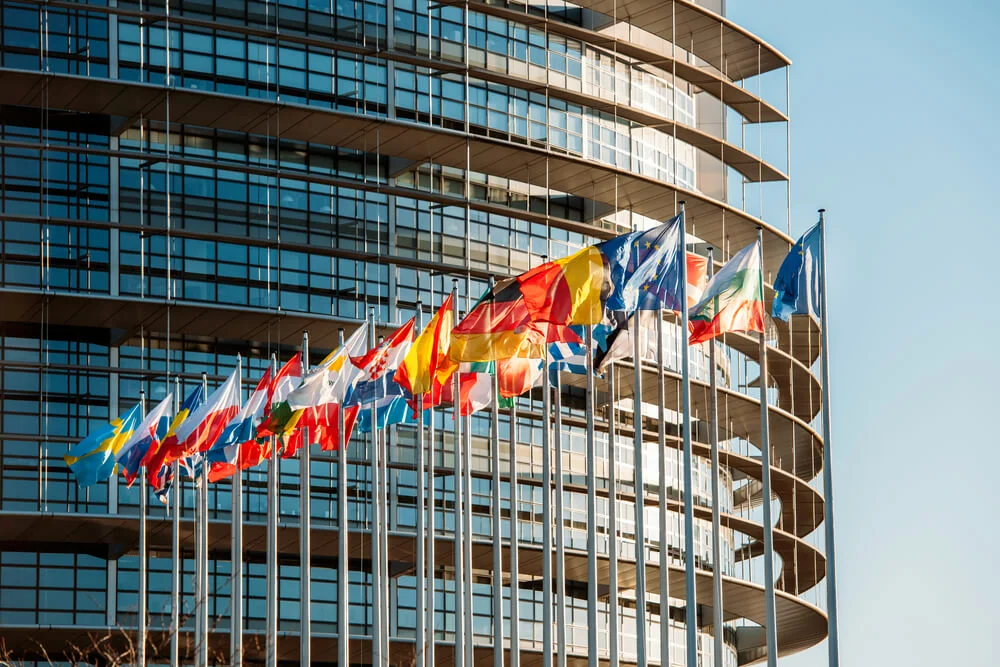 Datoria Uniunii Europene ar putea atinge 1.000 de miliarde de euro până în 2027, avertizează auditorii