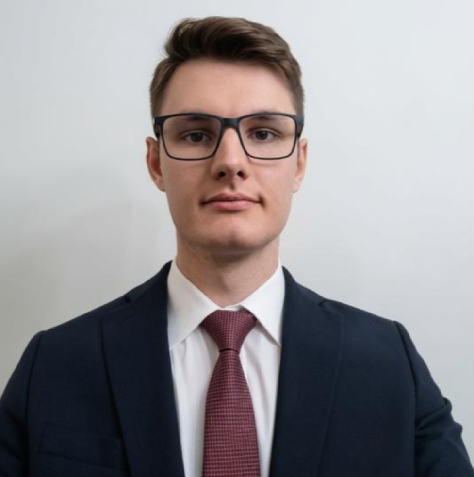 Premiile AAF: Marian Mihalca desemnat cel mai bun manager tânăr, BT și Raiffeisen domină gală