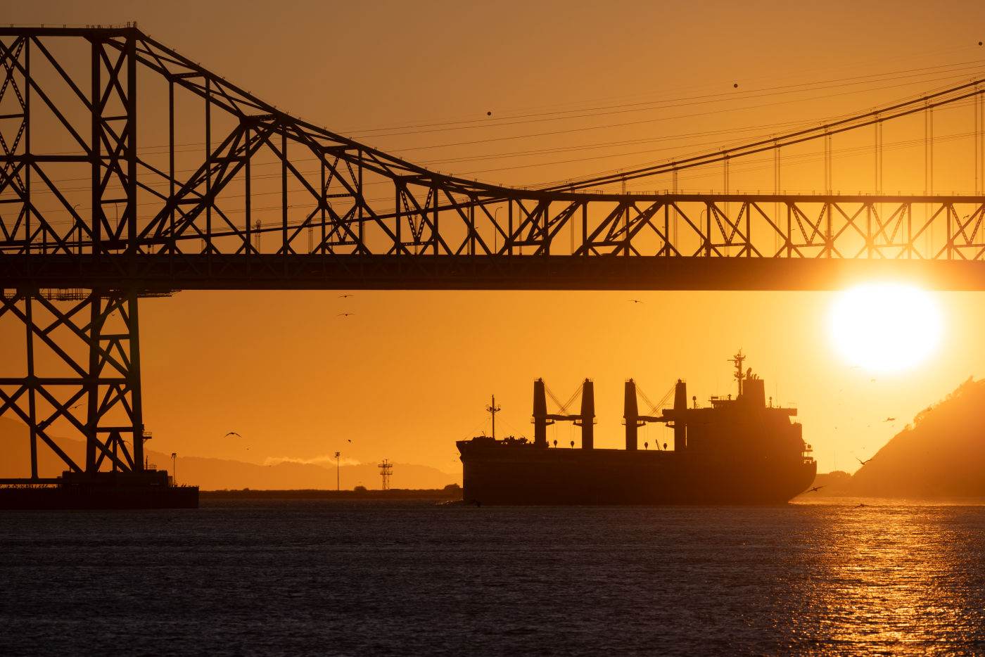 Tarifele record de navlosire blochează exporturile de țiței american către rafinăriile din Asia