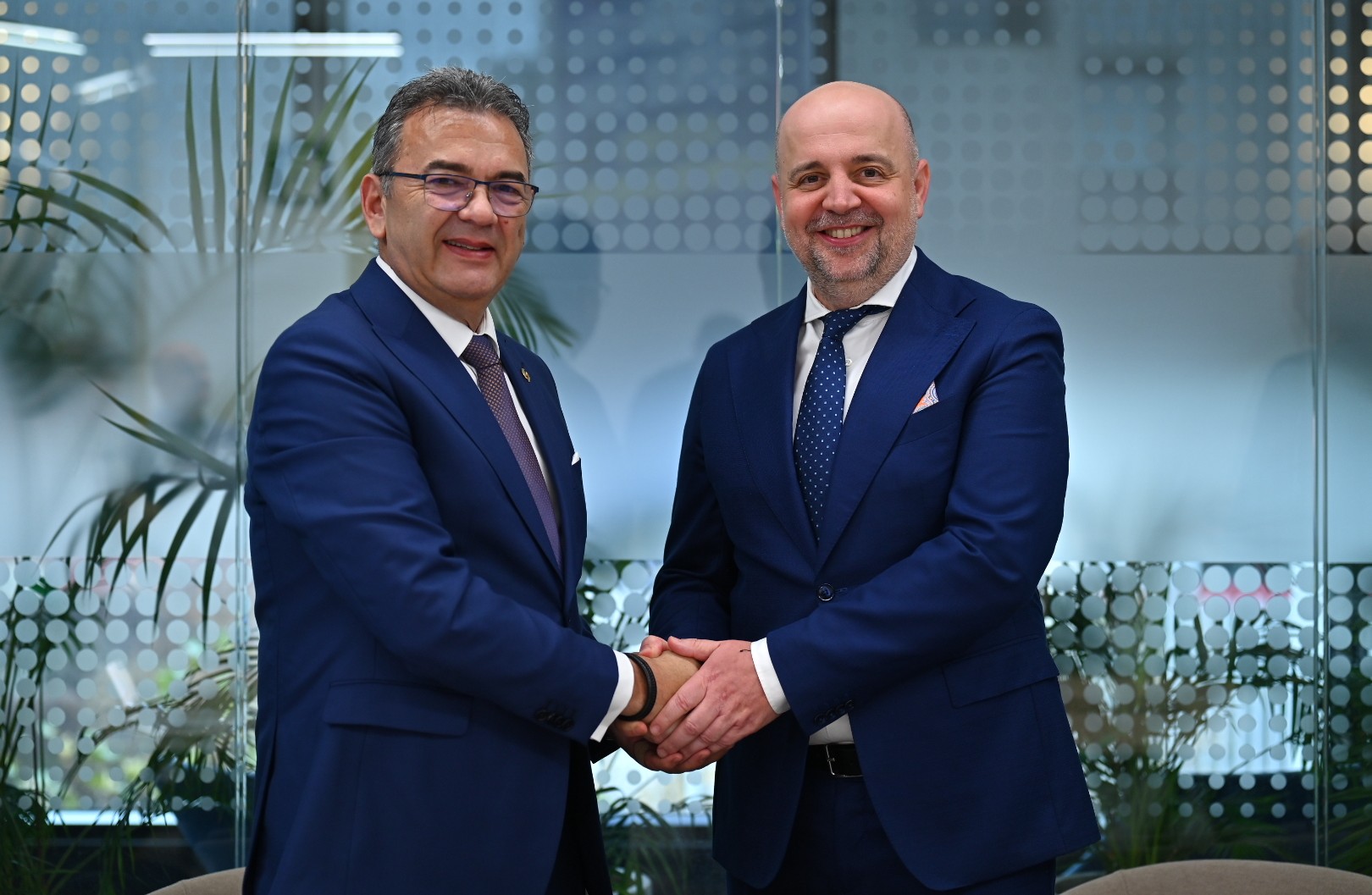 Allianz-Țiriac Asigurări poate prelua Campion Broker: Consiliul Concurenței a dat avizul condiționat