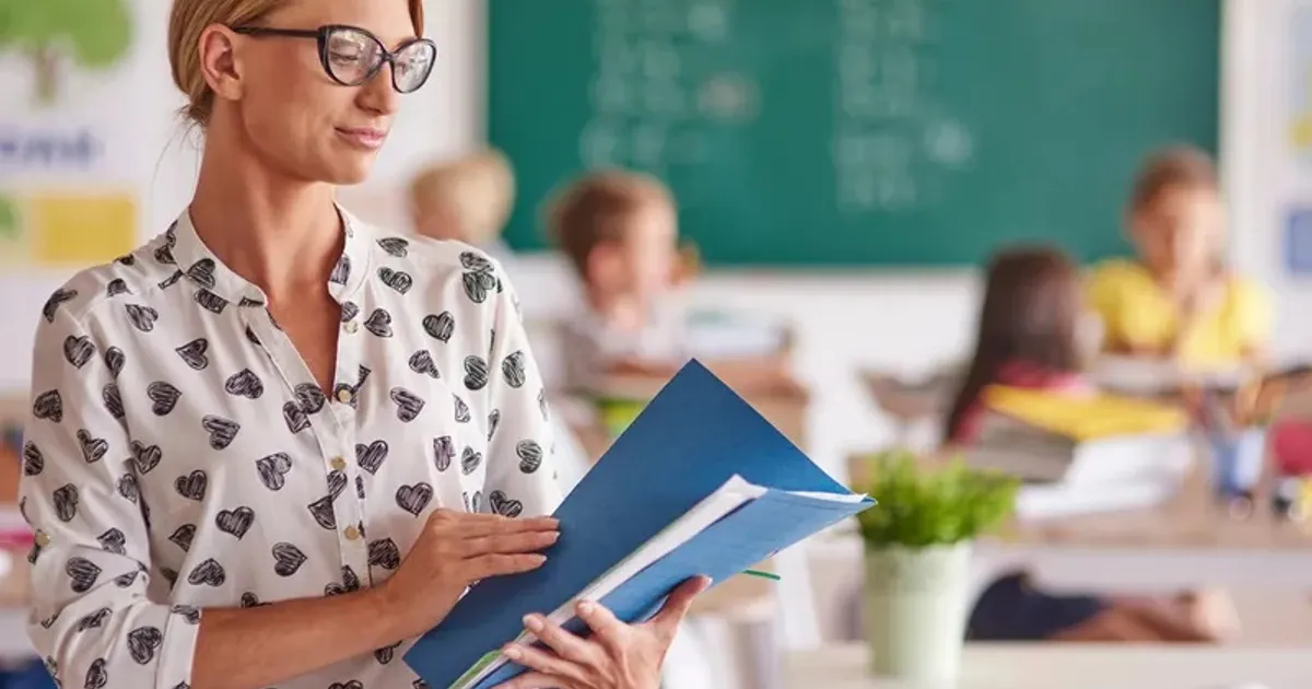 Analiză salarială în Europa: Profesorii din România au venituri de 20.805 euro pe an