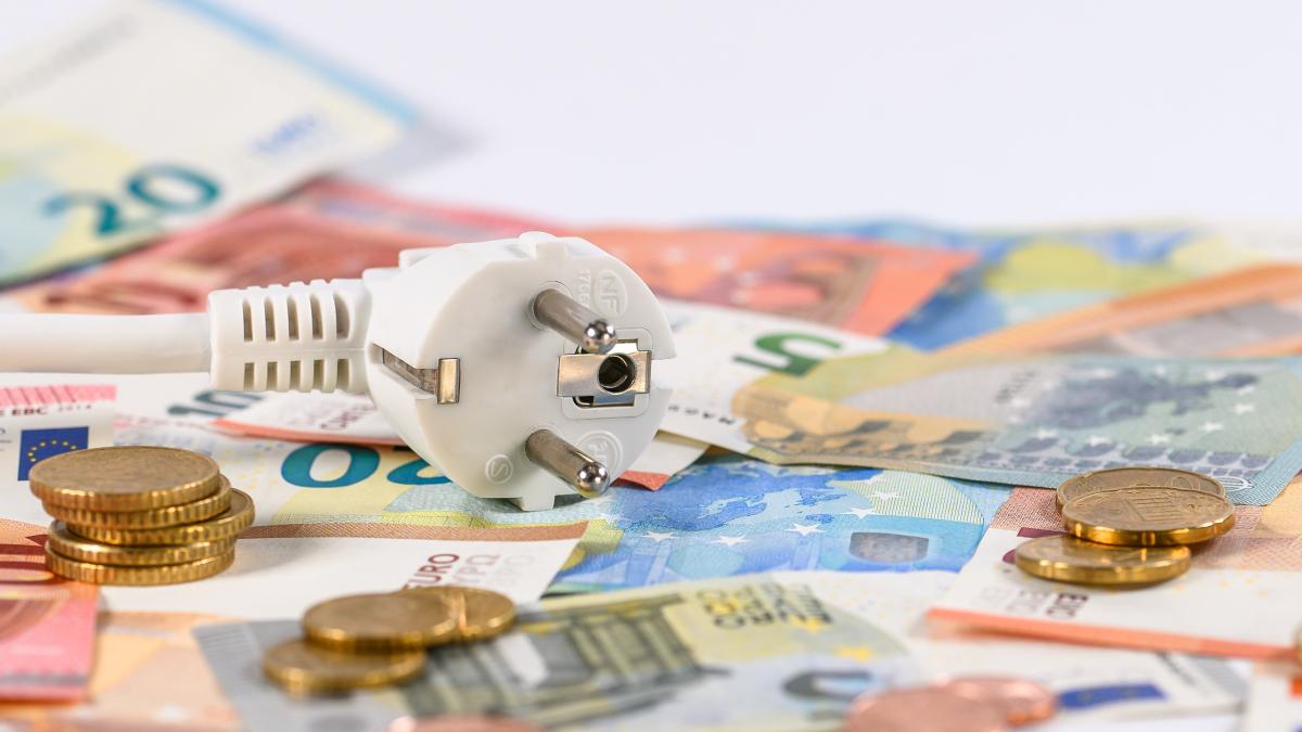 Mecanismul care menține prețurile la energie ridicate în România, explicat de Dumitru Chisăliță