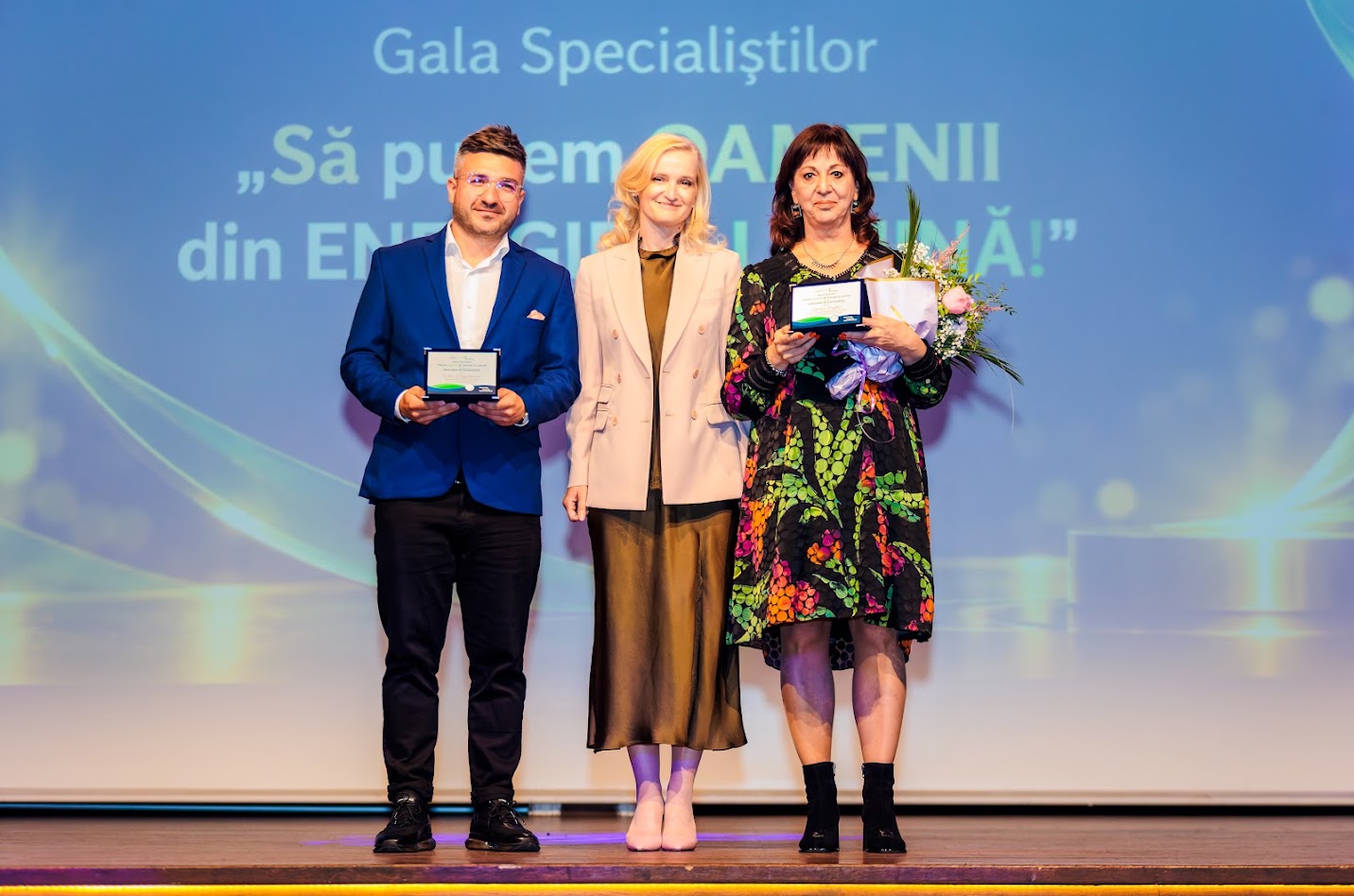 Liliana Sîrghie și Costin Drăgulinescu sunt premiați la Gala InvesTenergy pentru performanțe în sectorul energetic