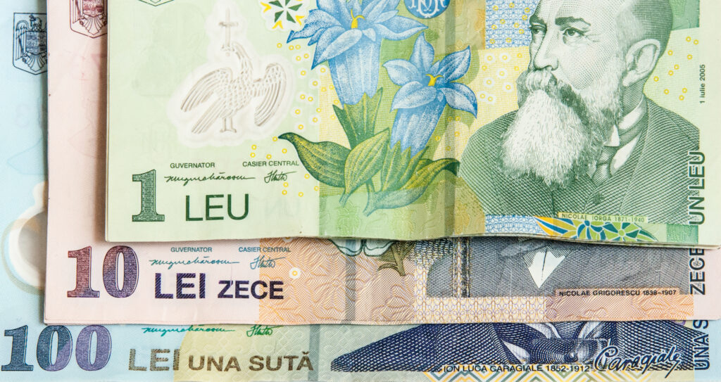 Raport Bloomberg: Leul este subevaluat cu 4,1% față de euro, sub presiune din cauza incertitudinii politice