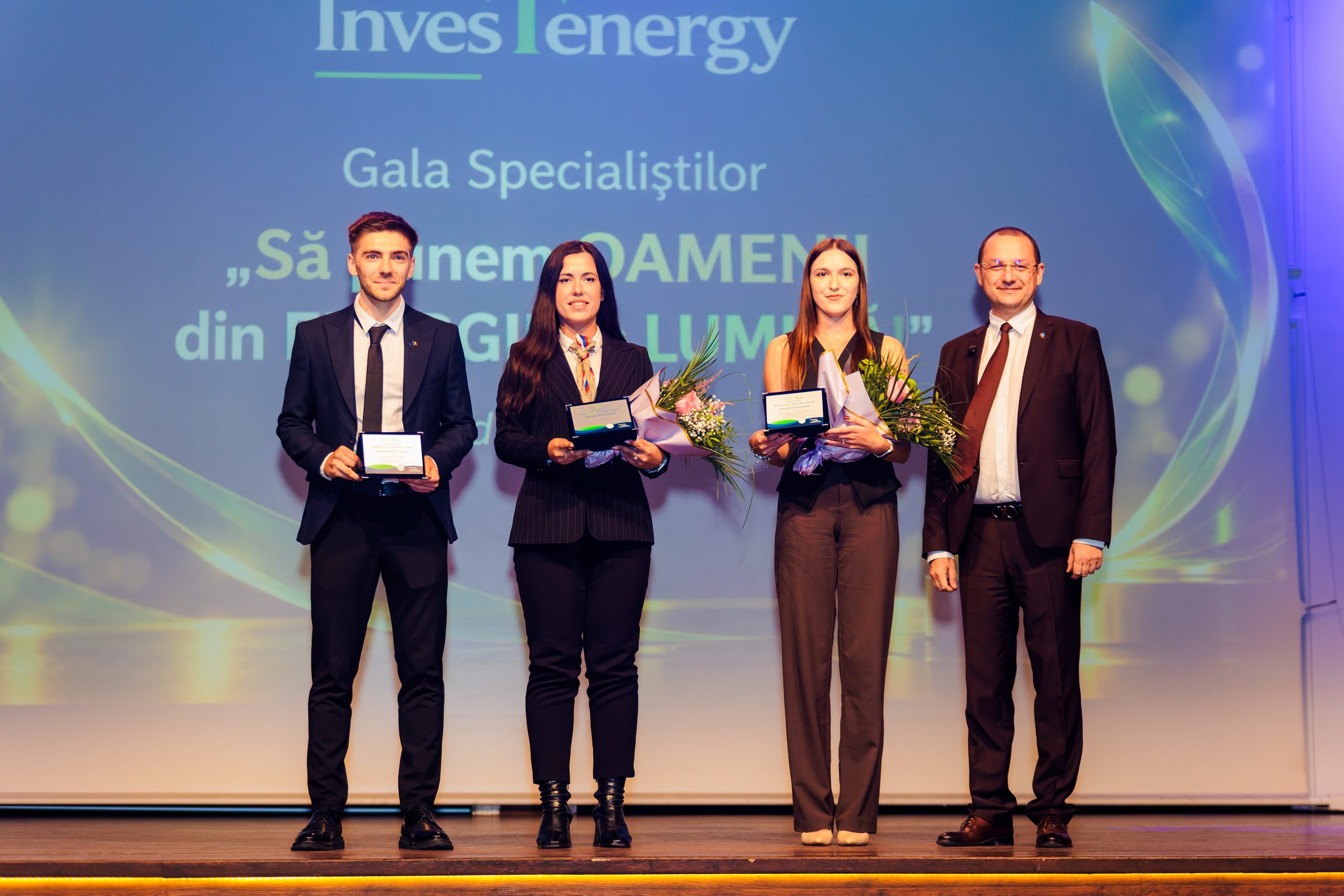 Trei tineri au câștigat programul Shadow Volt organizat de Electrica, fiind premiați la Gala InvesTenergy